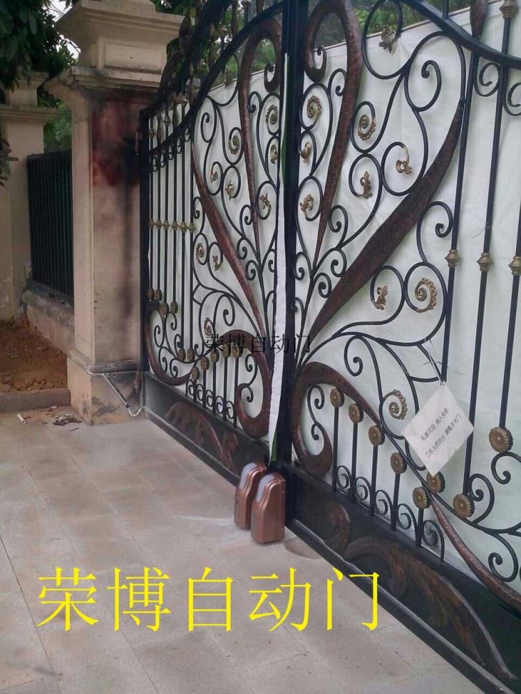【电动门】重庆市室外电动门别墅大门八字对开电动开门机闭门器安装