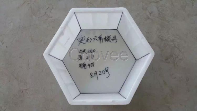 六棱護(hù)坡模具-現(xiàn)貨供應(yīng)六棱護(hù)坡模具-方瑞模具