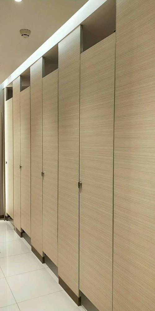 鄭州抗倍特板批發鄭州開源您身邊的公共衛生間隔斷