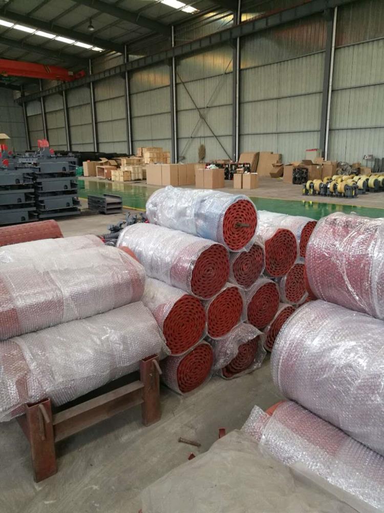 GLD800礦用皮帶給煤機廠家東達甲帶給煤機  變頻給料機現