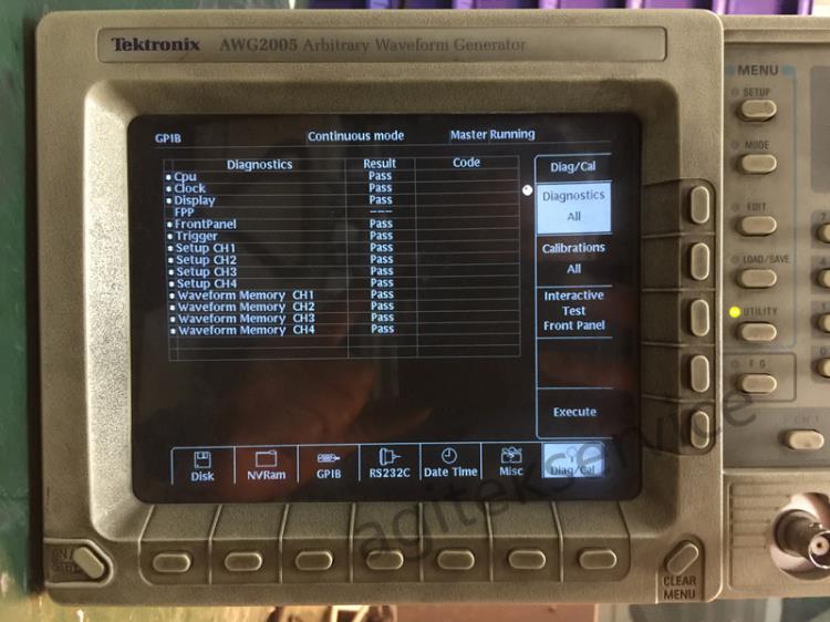 泰克AWG2005任意波形发生器维修
