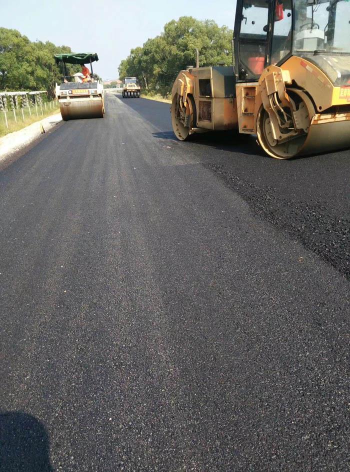 深圳小区沥青混泥土路面摊铺厂区沥青路面施工