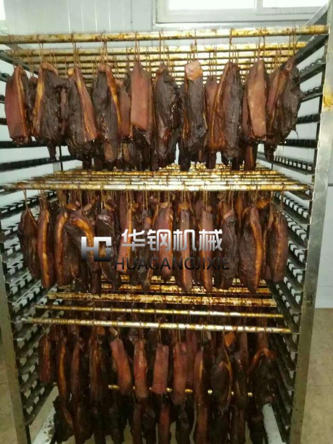 山东华钢生产大型熏腊肉设备环保新型