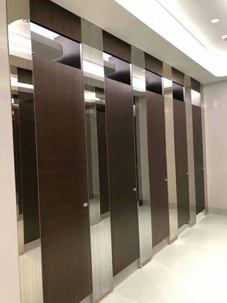 供應鄭州衛生間隔斷建材河南抗倍特板河南衛生間隔斷廠供應商