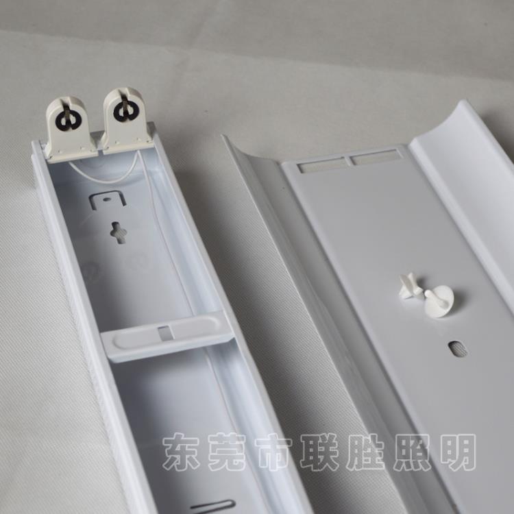 LED双支带罩支架0.5MM加厚LED双支带弧形罩喷粉铁支架