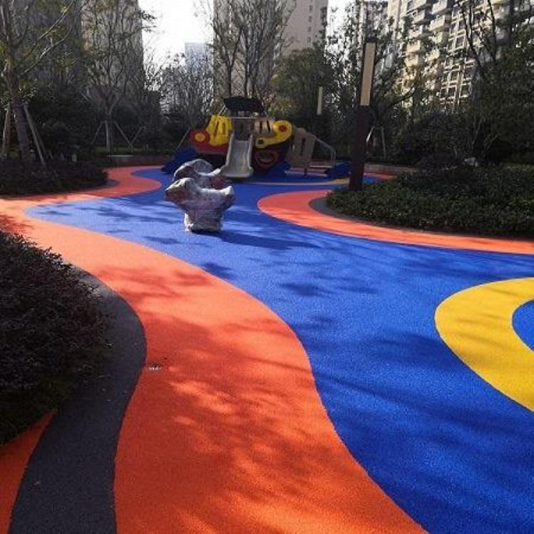 【塑胶场地施工】学校小区公园塑胶场地施工