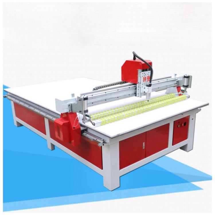 汽车内饰脚垫切割生产设备丝圈地毯剪裁机