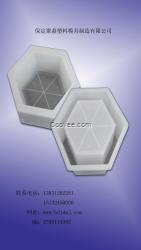 供應(yīng)預(yù)制塊護(hù)坡模具價格