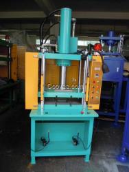 上海四柱液壓機，XTM上海四柱液壓機廠家