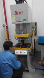 供應XTM-107單柱液壓機，單柱液壓機