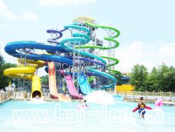 敞開封閉螺旋滑梯