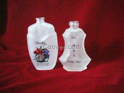 白色小香水玻璃制品