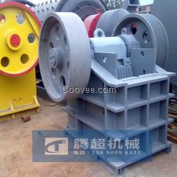 大型玄武巖破碎機(jī) 鄂式破碎機(jī)