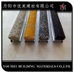 賀州車道金剛砂防滑條裝置