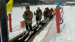 湖北雪地輸送帶魔毯 抗高溫魔毯報價