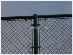 綠色鐵絲學(xué)校操場圍網(wǎng)