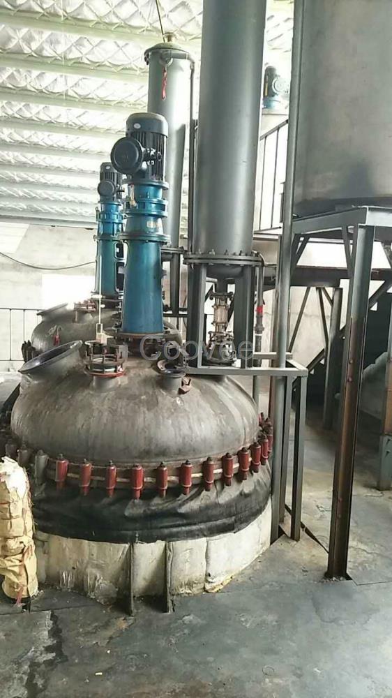 二手外盤管加熱不銹鋼反應(yīng)釜10噸