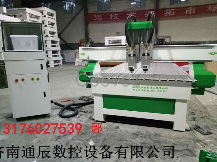 廠家直銷板式開料機(jī)測(cè)孔機(jī)