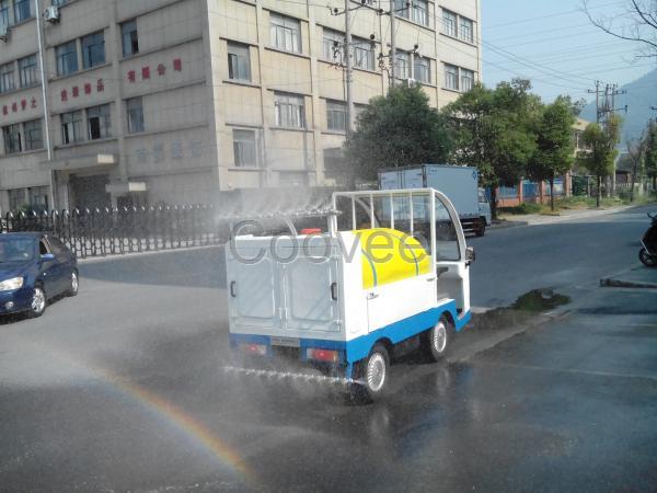 电动洒水车