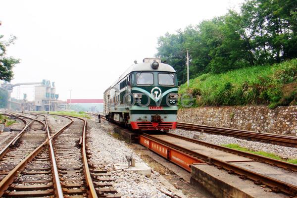 80噸靜態(tài)軌道衡秤火車的地磅