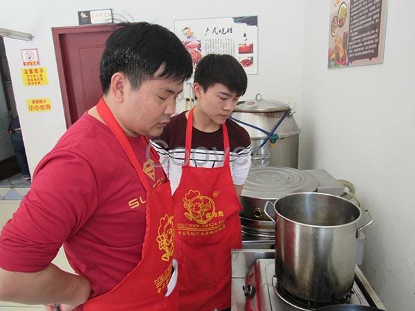 東莞常平隆江豬腳飯培訓(xùn)就到食為先