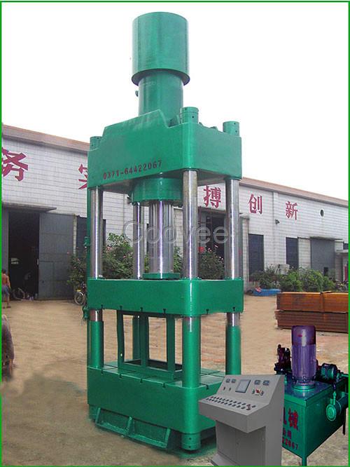 高品質廢鐵壓塊機可再利用廢鐵壓制成品外觀標準定位準確