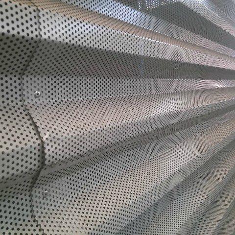 【镀铝锌穿孔压型钢板】河北镀铝锌穿孔压型钢板900型打孔底板