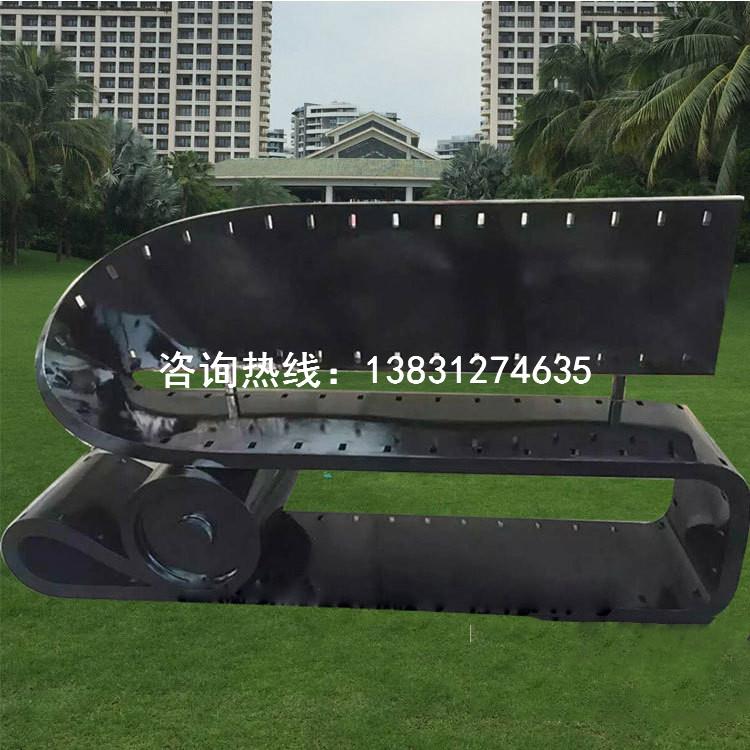 鐵藝膠卷座椅雕塑 膠片造型座椅