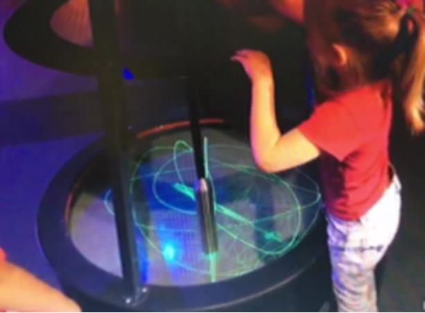 科技展品科普器材教學(xué)儀器-激光擺作畫