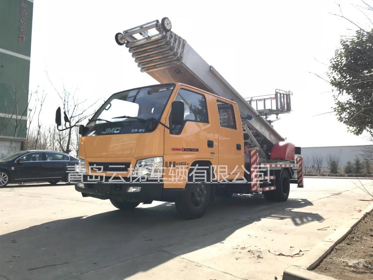 32米云梯車(chē)韓國(guó)可掛藍(lán)牌免購(gòu)置稅青島云梯車(chē)輛有限公司