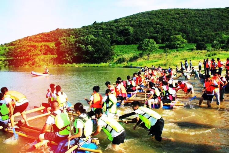 無錫江陰宜興公司拓展訓練培訓組織地方-龍鳳谷拓展基地