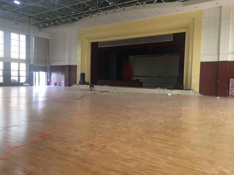 室內籃球場專用地膠 腳感舒適 耐壓抗磨
