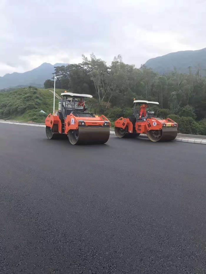 深圳小区沥青混泥土路面摊铺厂区沥青路面施工