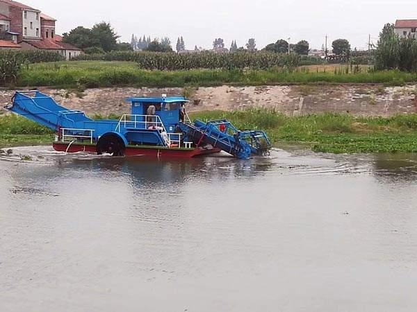 水草破碎收集船 浮萍收割船廠家