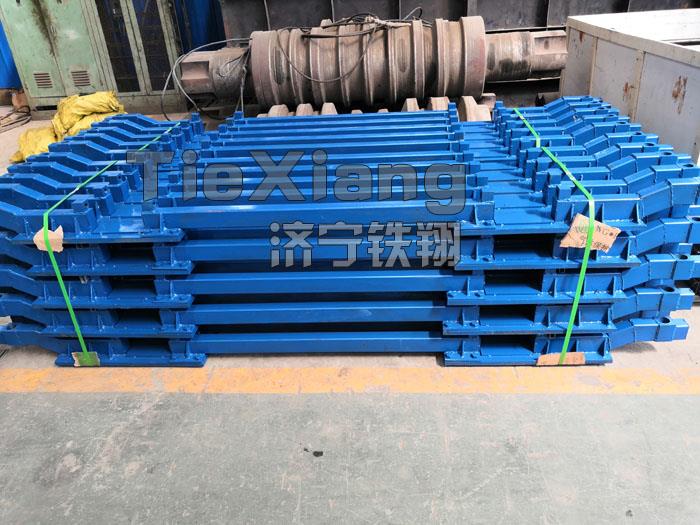 調(diào)軌支架鐵翔牌源頭廠家可定制