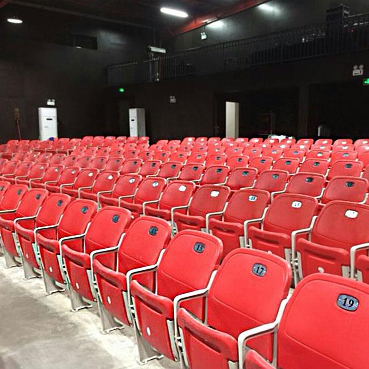 成都億洲階梯教室座椅禮堂椅子中空吹塑椅面生產(chǎn)廠家直銷