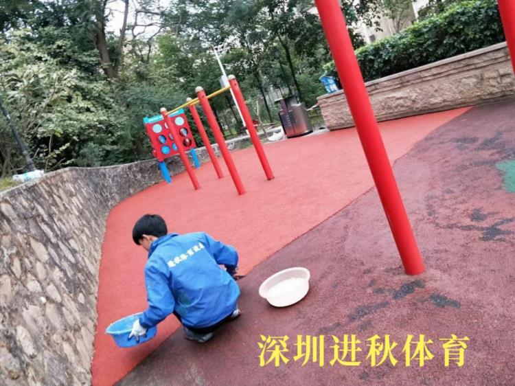 塑膠場(chǎng)地專(zhuān)用顆粒 幼兒園地面工程 學(xué)校跑道施工