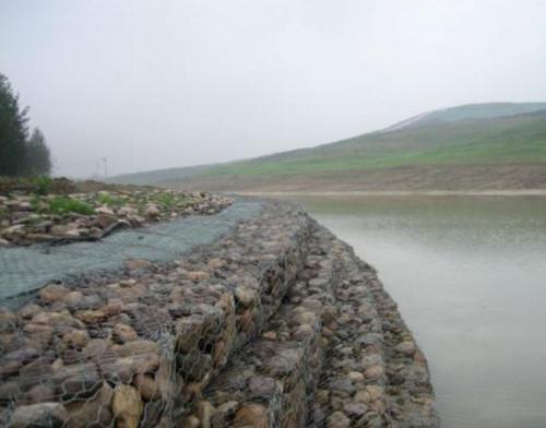 河道防護(hù)石籠網(wǎng)A江塘河道防護(hù)石籠網(wǎng)A河道防護(hù)石籠網(wǎng)生產(chǎn)廠家