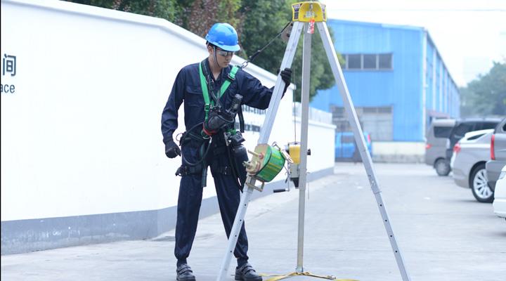 成都MSA梅思安三腳架絞盤及速差卷揚受限空間井下作業(yè)防護裝置