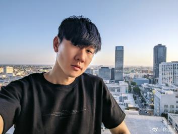 林俊杰代言費商演費雜志拍攝植入費用咨詢青青傳媒