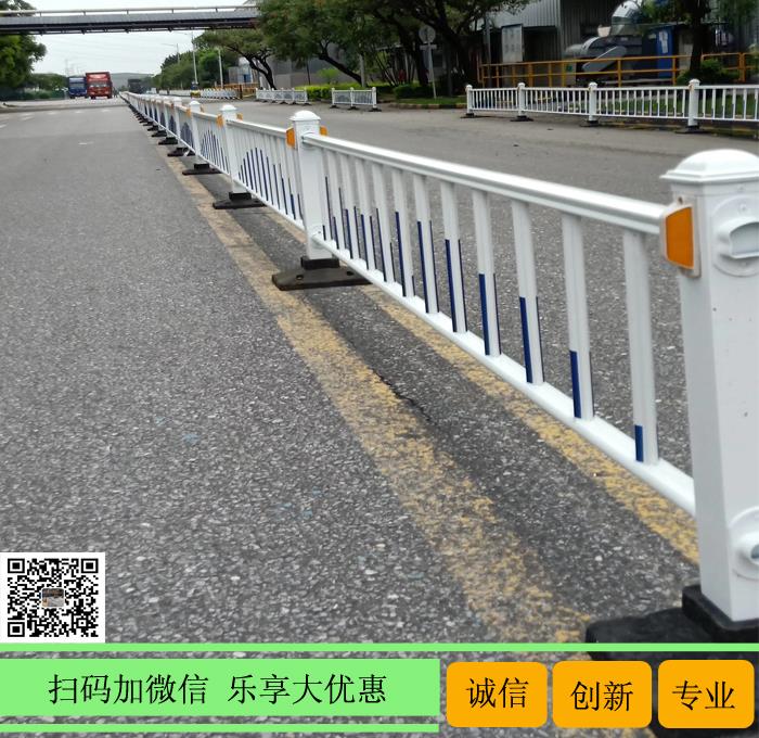 江門公路面包管護(hù)欄 機(jī)動(dòng)車京式護(hù)欄定做