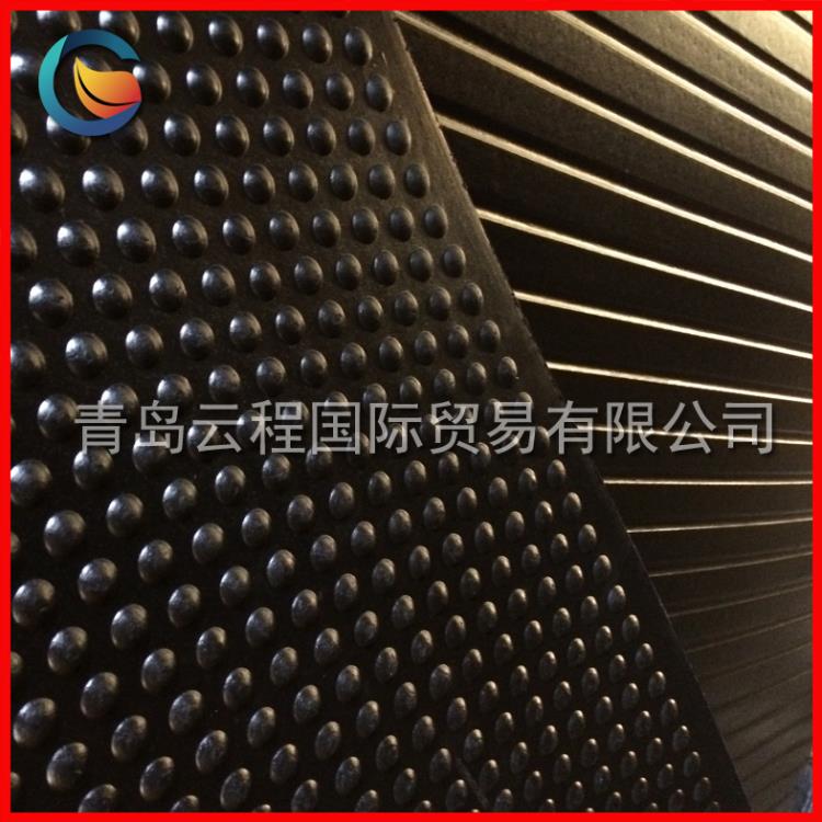 堅固耐用奶牛通道防滑墊 廠家直銷復合牛棚墊 橡膠牛床橡膠墊